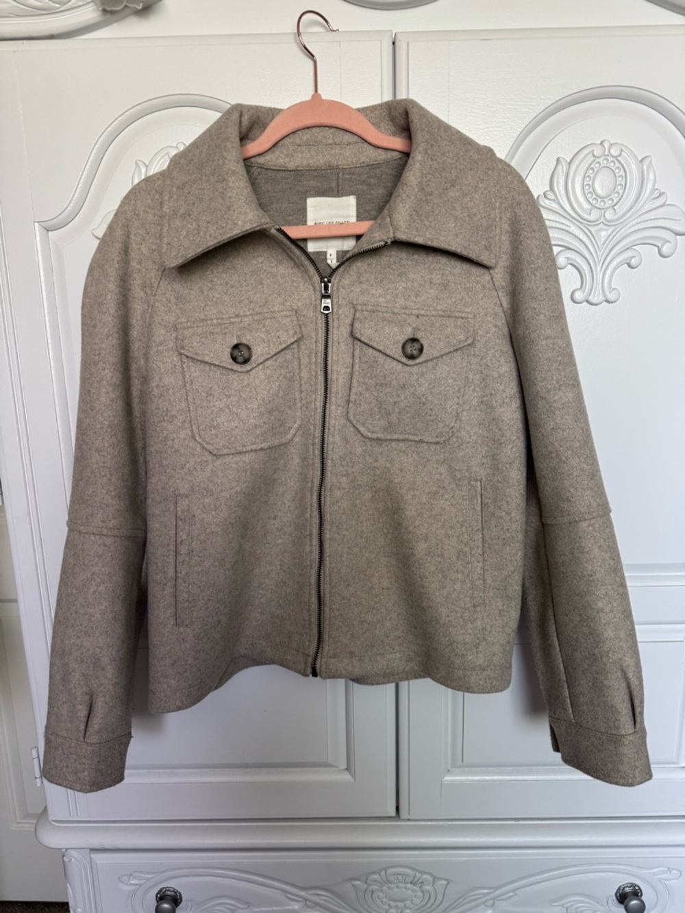 Avec Les Filles Light Gray Knit Top